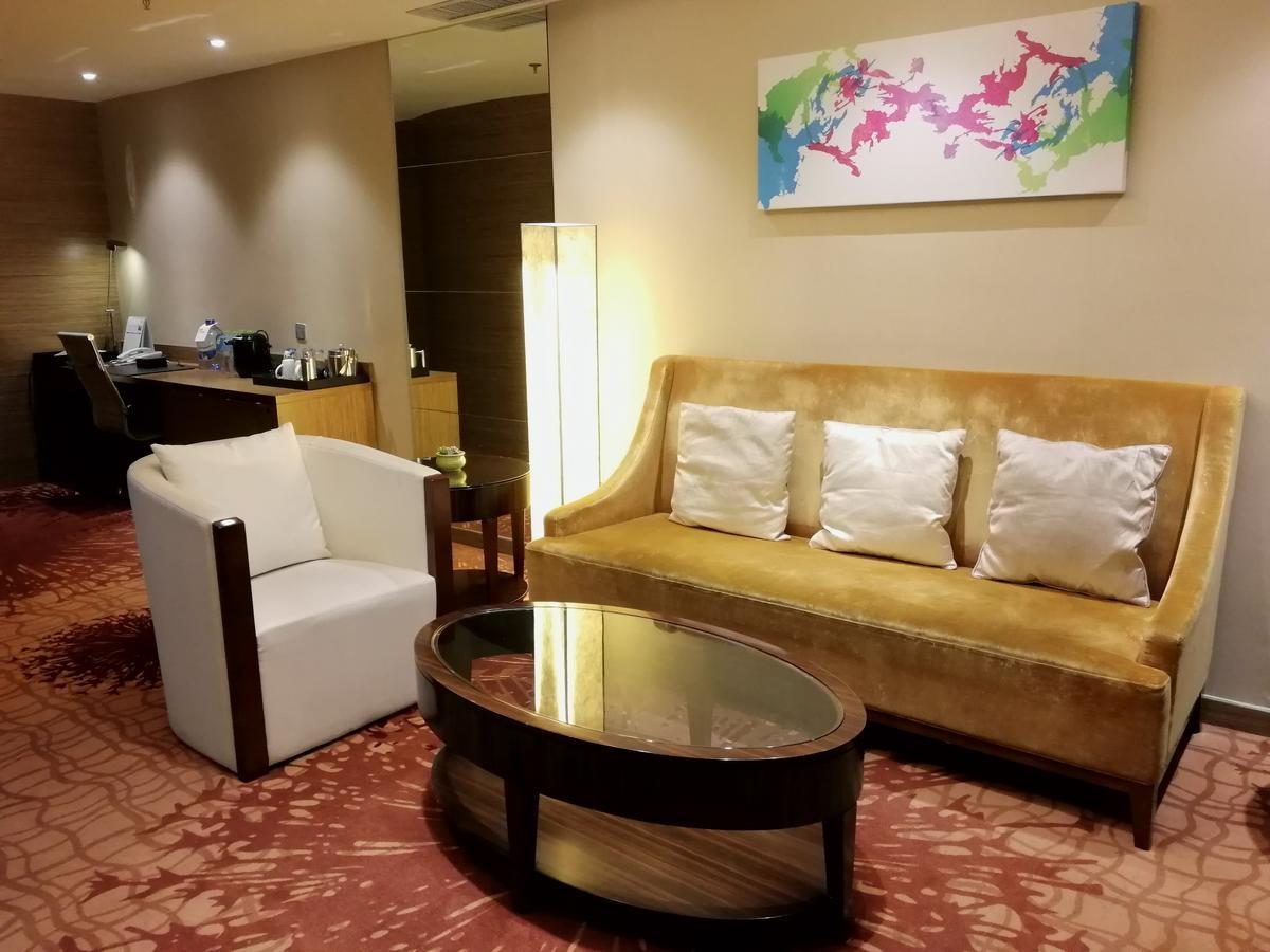 Four Points By Sheraton Tai'An Tai'an  Exteriör bild