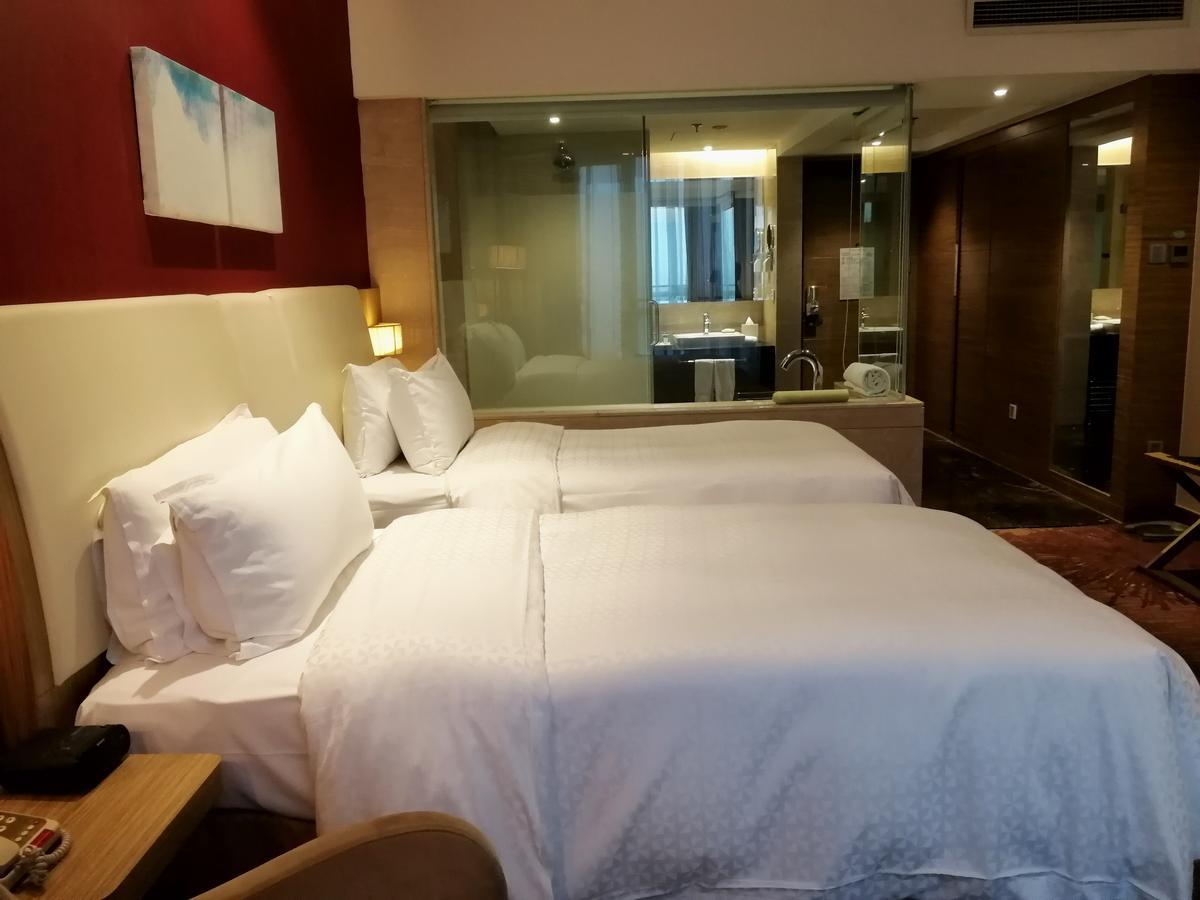 Four Points By Sheraton Tai'An Tai'an  Exteriör bild