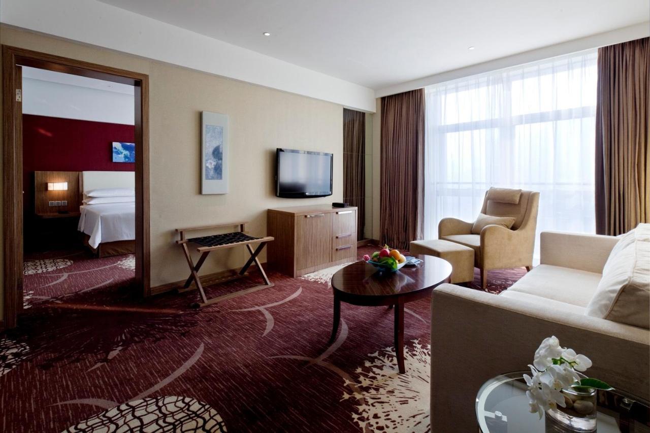Four Points By Sheraton Tai'An Tai'an  Exteriör bild